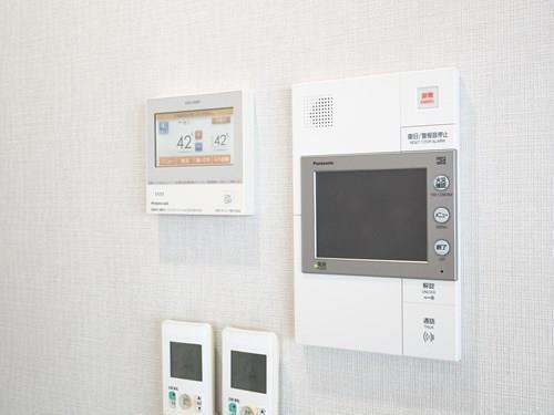 モニター付きインターホン・床暖房・追焚