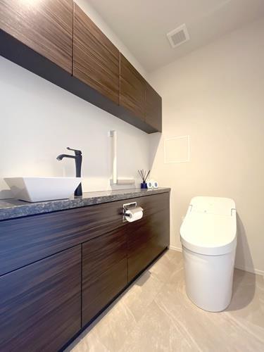 温水洗浄便座トイレ