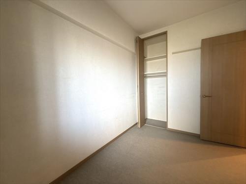 洋室（約4.1帖）