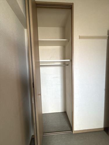 洋室（約4.1帖）クローゼット