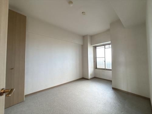 洋室（約5.9帖）