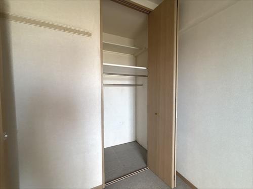 洋室（約5.9帖）クローゼット