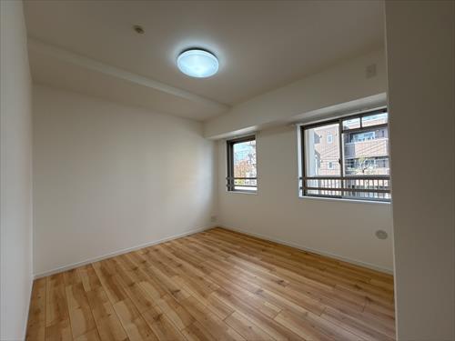 洋室（約6.2帖）