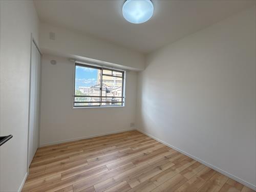 洋室（約5.0帖）