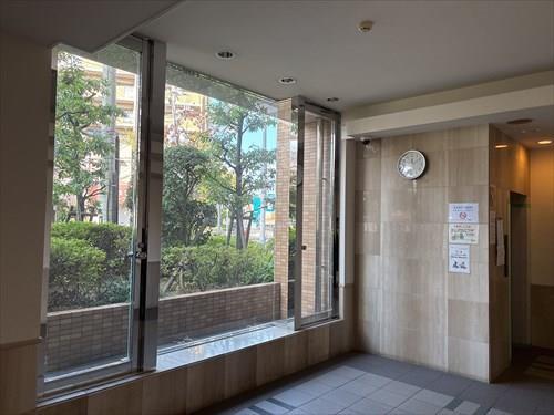 エントランスホール