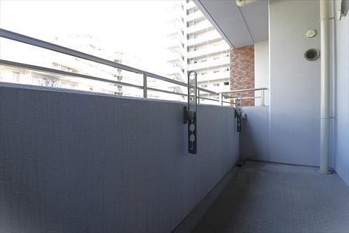 東側バルコニー