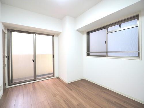 洋室約5.5帖（西側）