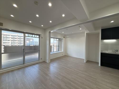 LDK・洋室（約6.4帖）②