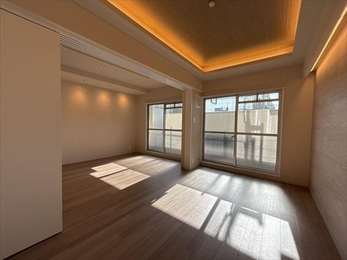 LDK・洋室（約6.0帖）①