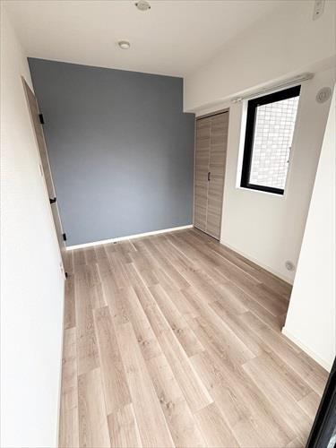 洋室①別角度（約4.7帖）