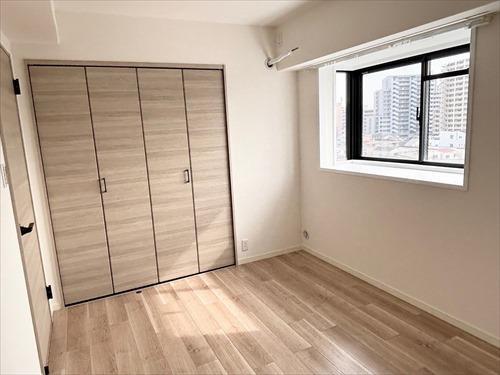 洋室②別角度（約6帖）