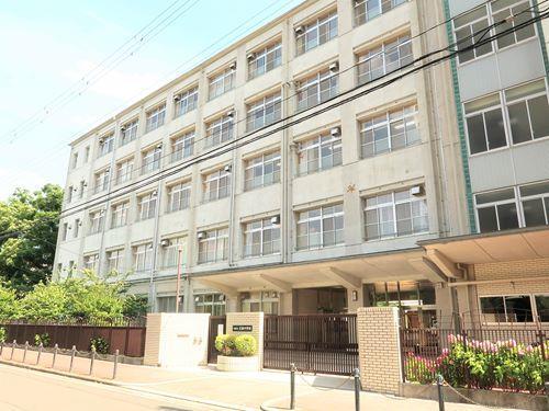 大阪市立北稜中学校まで690m
