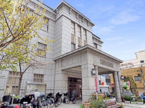 大阪市天王寺区役所 770m