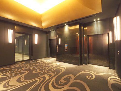 1階エレベーターホール