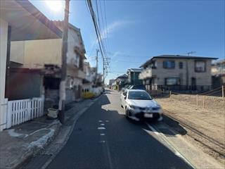 南東側前面道路