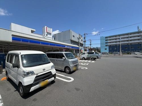 ローソン磯子森三丁目まで130ｍ