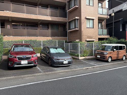 駐車場（2025年7月撮影）