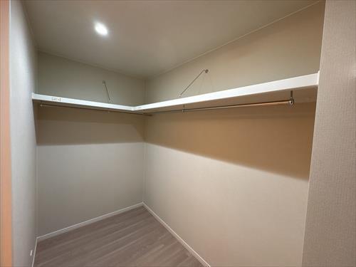 WIC（洋室：約10.8帖）