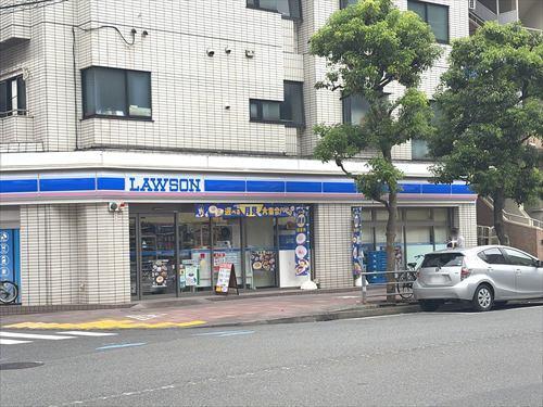ローソン大森北八幡通り店　徒歩4分