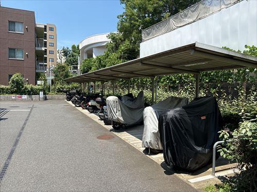 バイク置き場