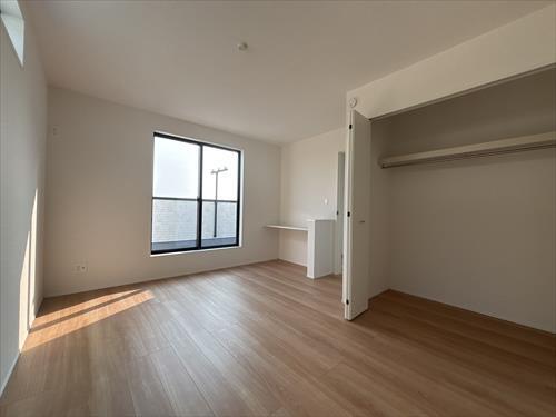 洋室（約8.0帖）