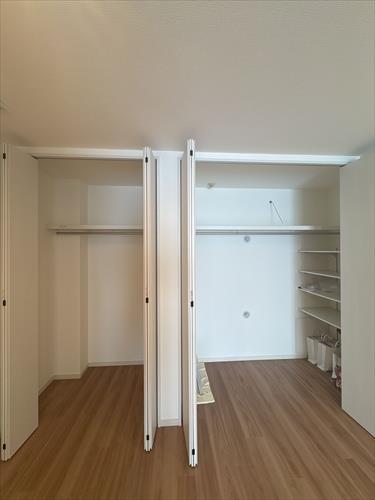 洋室（約7.9帖）クローゼット