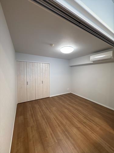 洋室（約5.8帖）