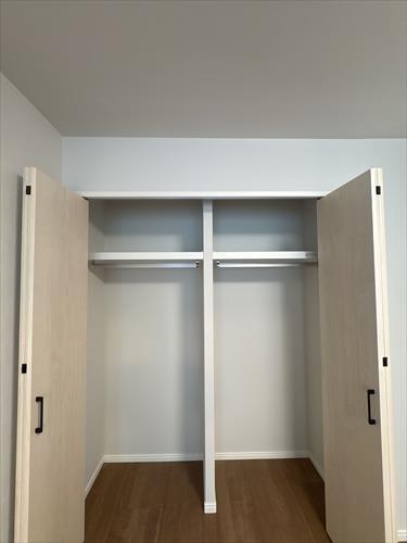 洋室（約5.8帖）収納