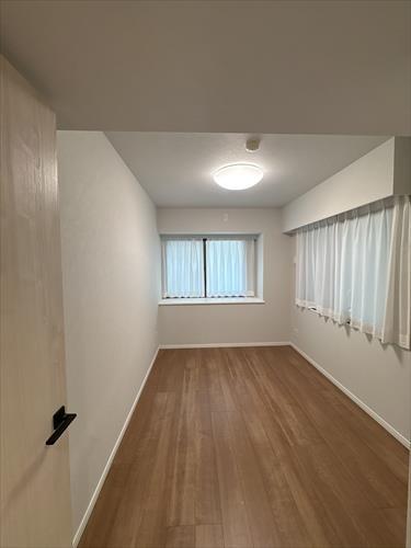 洋室（約6.1帖）