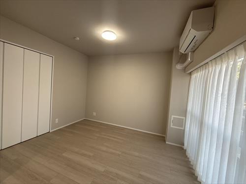 洋室（約6.0帖・北東側）