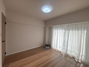 洋室（約5.7帖）