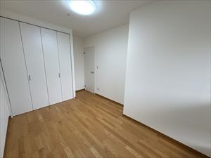 洋室(約5.8帖)