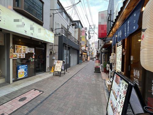 前面道路(3) 前面道路(3)