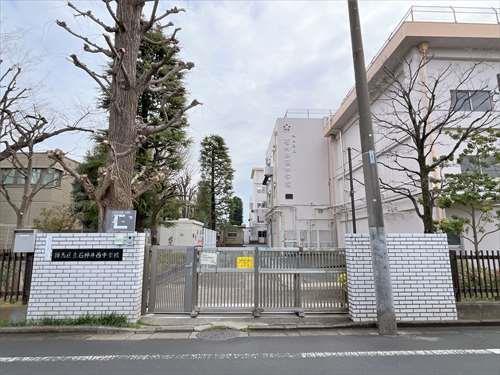 練馬区立石神井西中学校 870ｍ