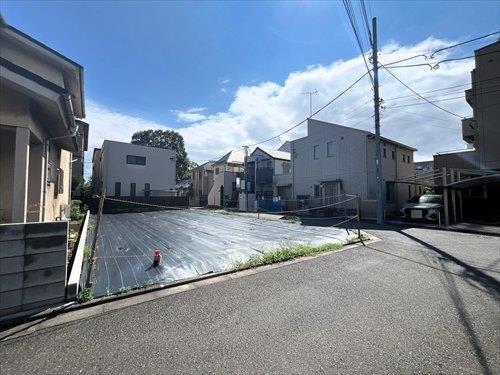 前面道路含む現地(北側)