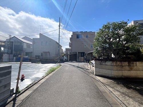 前面道路(北側)
