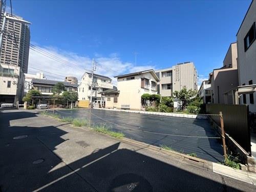 前面道路含む現地(西側)