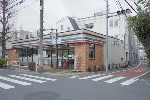 セブンイレブン上目黒5丁目店 420m