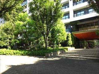 マンションエントランス