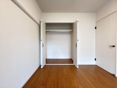 洋室約8帖クローゼット