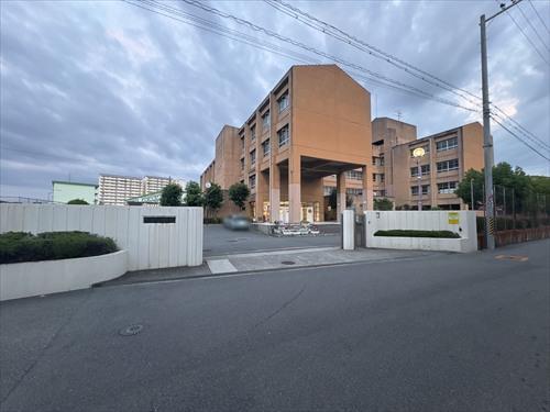 松原市立松原第七中学校　1955m