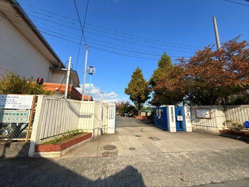 和泉市立芦部小学校まで約1940ｍ