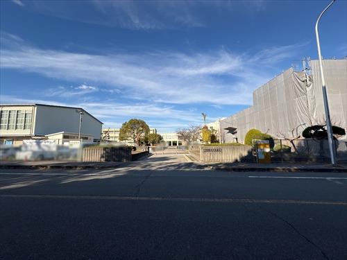 堺市立赤坂台中学校（約1380m）