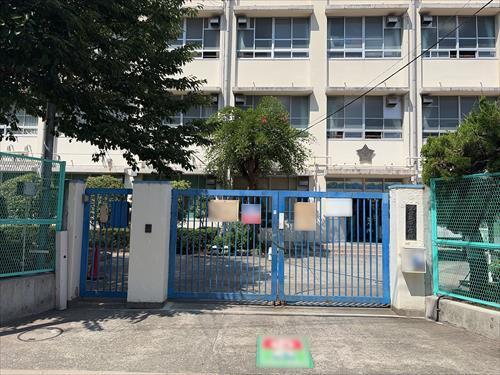 堺市立市小学校  約680ｍ