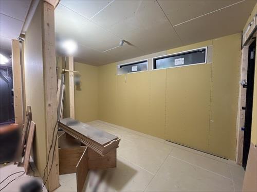 1階：洋室約5.8帖