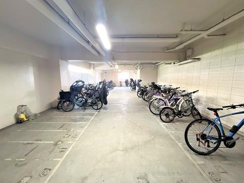 駐輪場(2025年8月撮影)