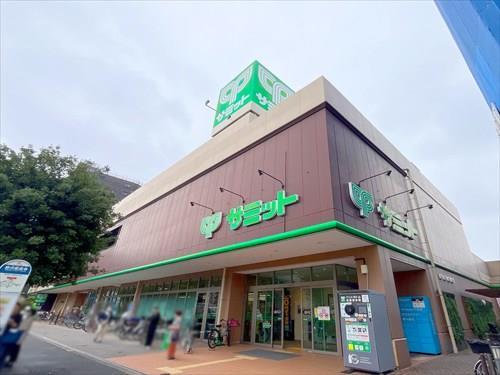 サミットストア野沢龍雲寺店まで540m