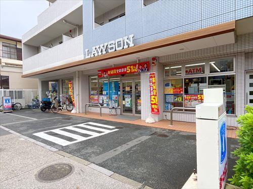 ローソン下馬3丁目店まで260m