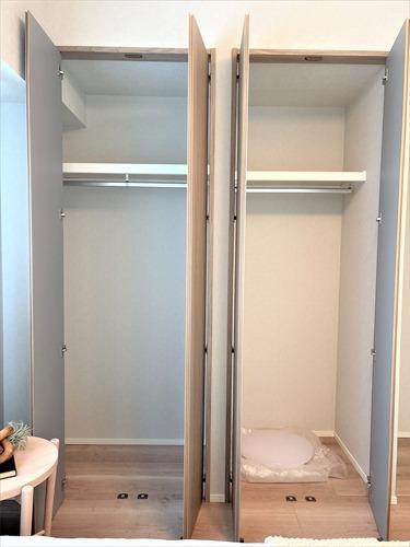 洋室約6.8帖クローゼット