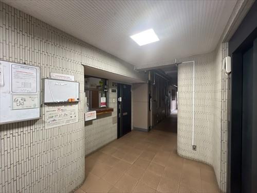 エントランスホール